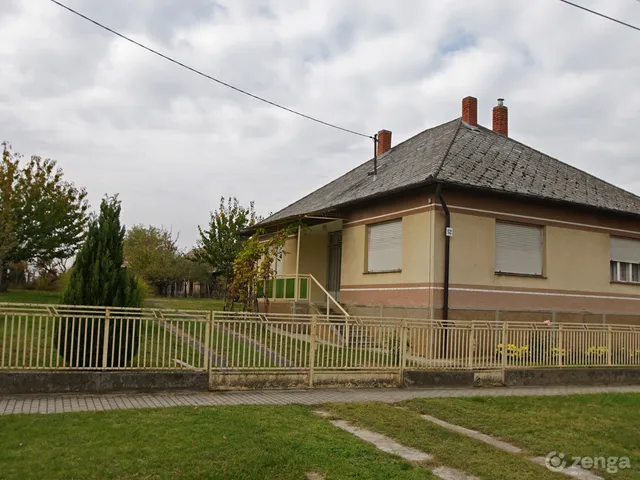 Eladó ház Buzsák 130 nm