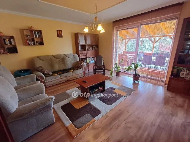 Eladó ház Tiszaújváros 92 nm