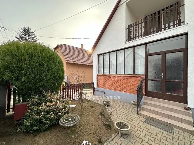 Eladó ház Nyíregyháza, Sóstóhegy 225 nm