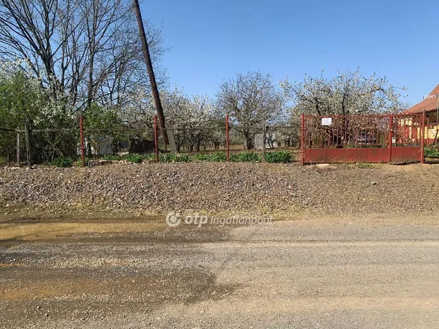 Eladó telek Nyíregyháza 1183 nm