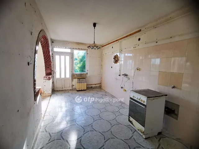 Eladó ház Döge 141 nm