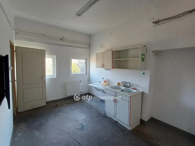 Eladó ház Polgár 204 nm