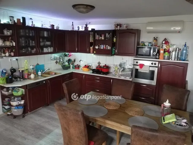 Eladó ház Nagykálló 150 nm