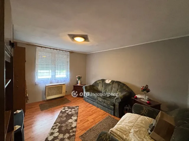 Eladó ház Döge 65 nm