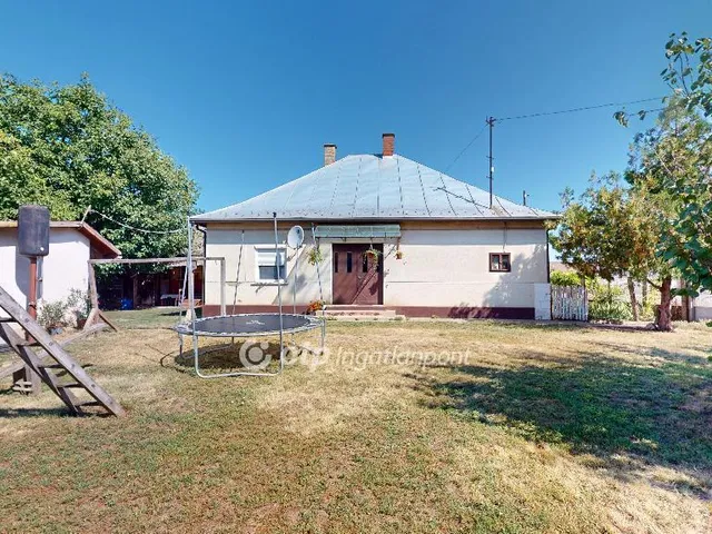 Eladó ház Bököny 93 nm