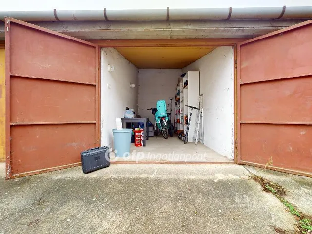 Eladó garázs Nyíregyháza 20 nm