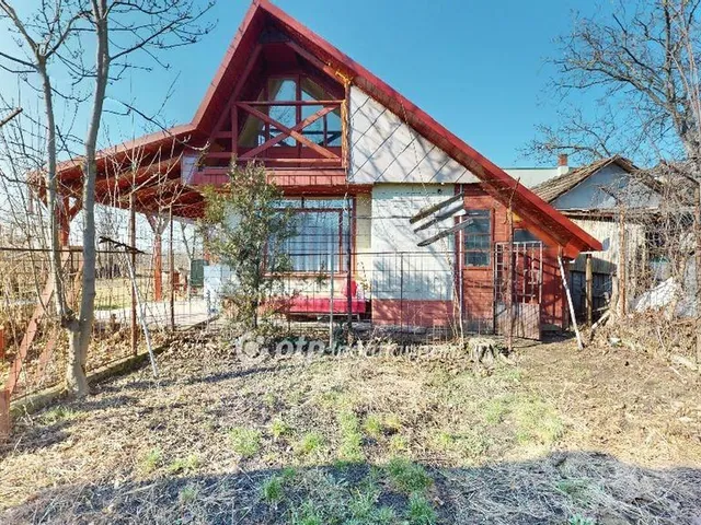 Eladó ház Tiszavasvári 32 nm