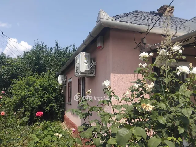 Eladó ház Tiszavasvári 56 nm