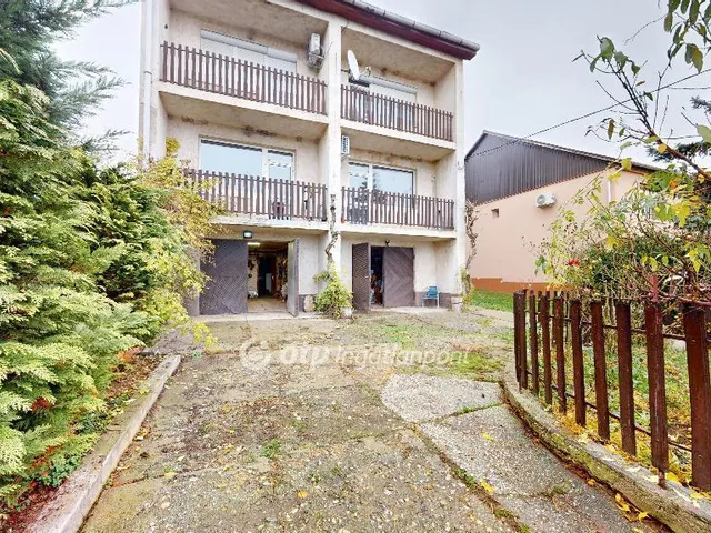 Eladó ház Mád 334 nm