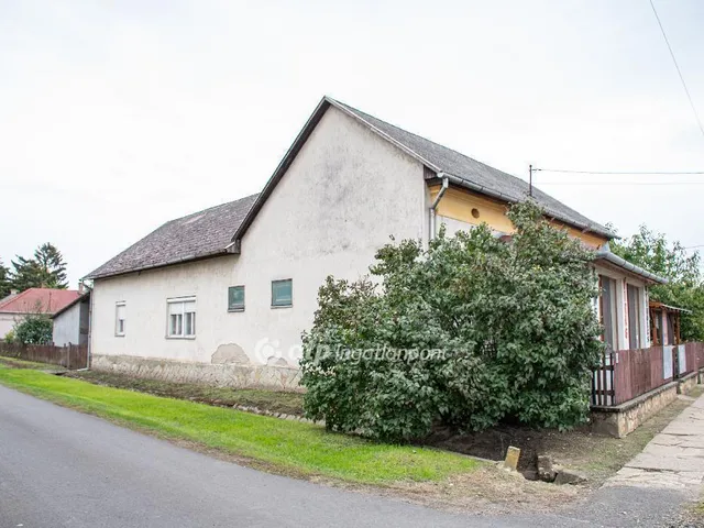 Eladó ház Tiszalök 147 nm