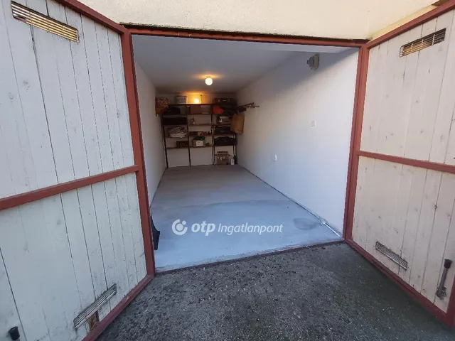 Eladó garázs Nyíregyháza 12 nm