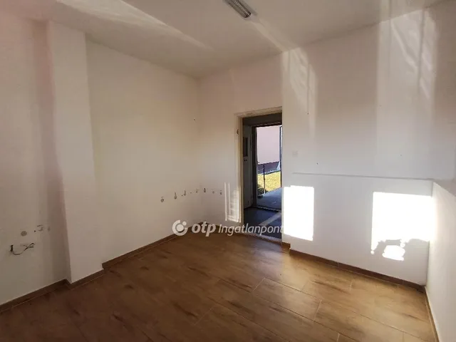 Eladó ház Polgár 204 nm