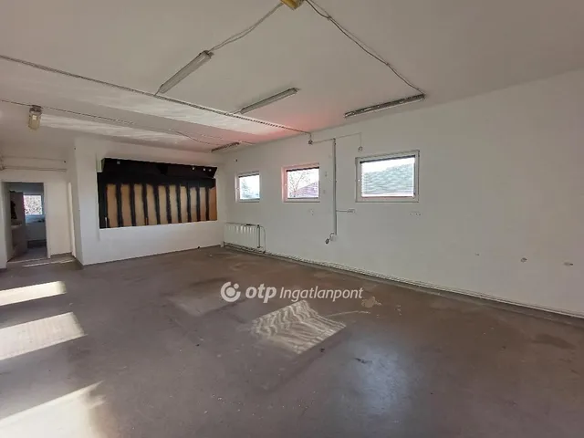 Eladó ház Polgár 204 nm