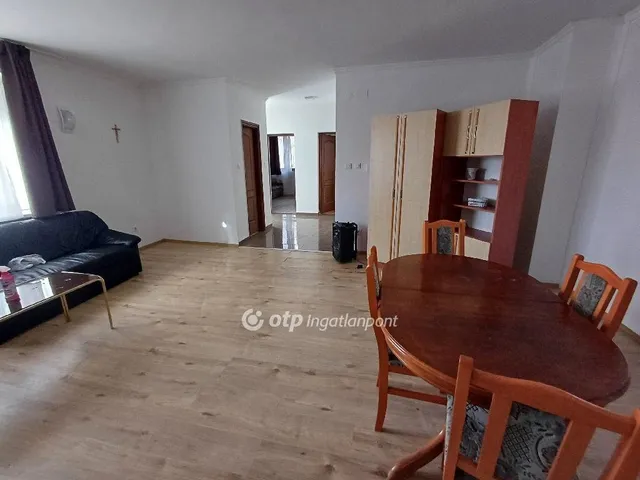 Kiadó ház Nyíregyháza, Sóstóhegy 250 nm