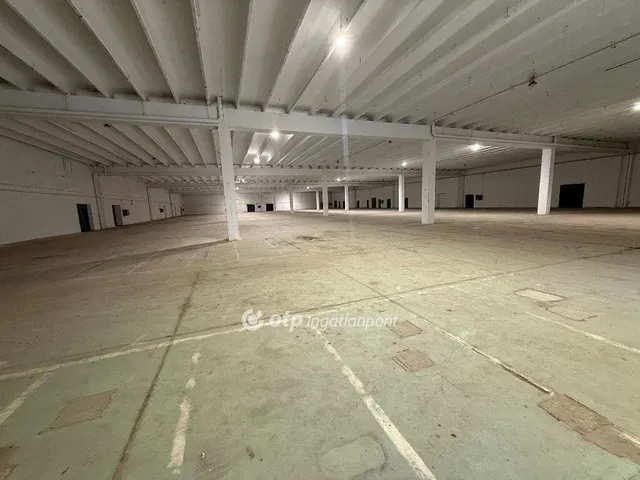 Eladó kereskedelmi és ipari ingatlan Újfehértó 8000 nm