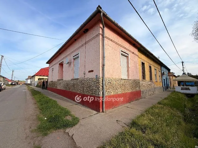 Eladó ház Tiszalök 61 nm