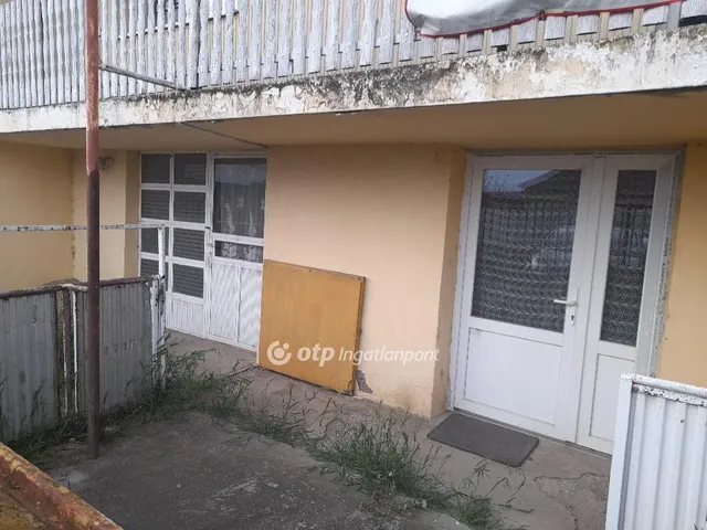 Eladó ház Ajak 164 nm