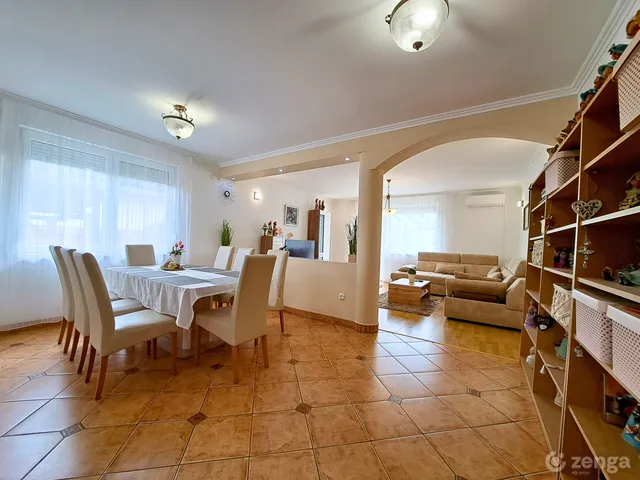 Eladó ház Debrecen, Biharikert 126 nm