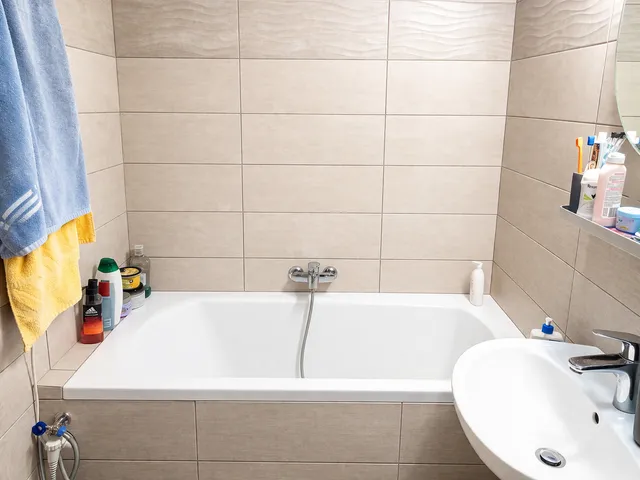 Eladó lakás Budaörs, Lakótelep 79 nm