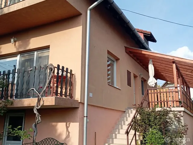 Eladó ház Balatonfűzfő 135 nm