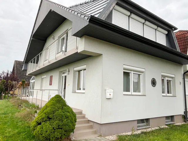 Eladó ház Bük 150 nm