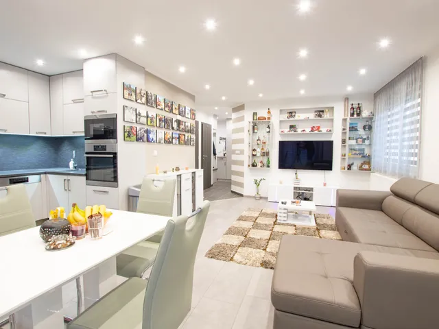 Eladó lakás Szombathely, Szentkirály, Szent István Király utca 55 nm