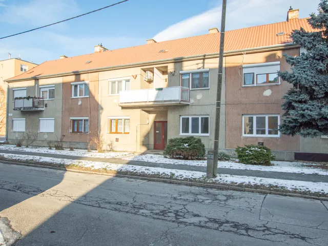 Eladó lakás Szombathely, Ifjúsági lakótelep 64 nm