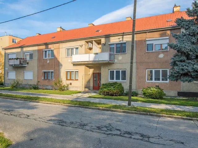 Eladó lakás Szombathely, Ifjúsági lakótelep 64 nm