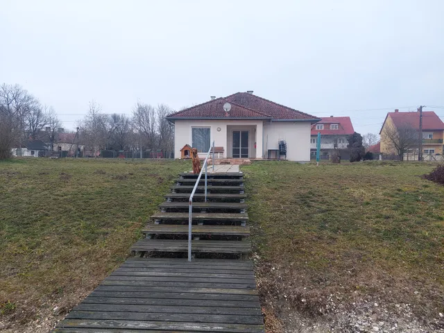 Eladó ház Uraiújfalu 80 nm