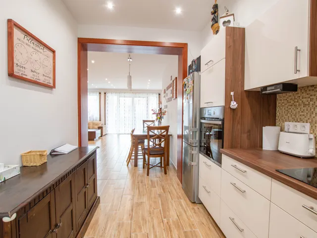 Eladó ház Szombathely, Középhegyi út 154 nm