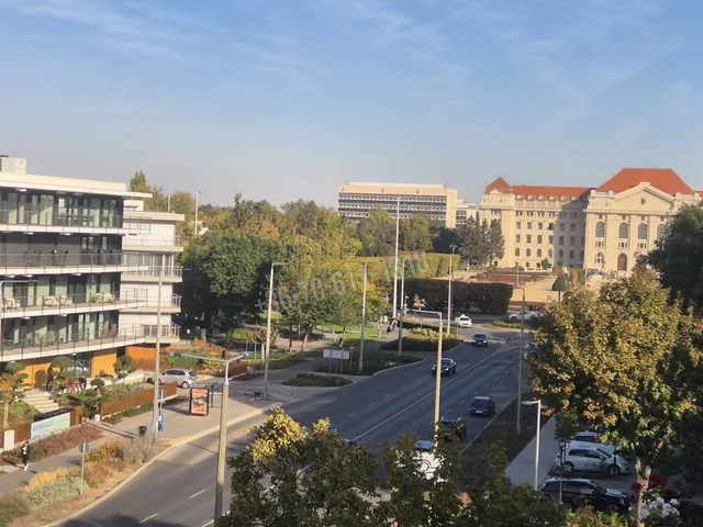 Eladó lakás Debrecen, Egyetemváros 119 nm
