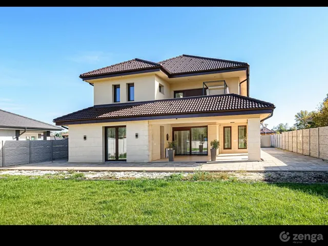 Eladó ház Sződliget 274 nm