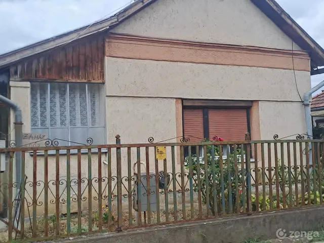 Eladó ház Abádszalók 103 nm