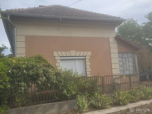 Eladó ház Abádszalók 100 nm