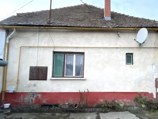 Eladó ház Kiskunfélegyháza, Damjanich utca  76 nm