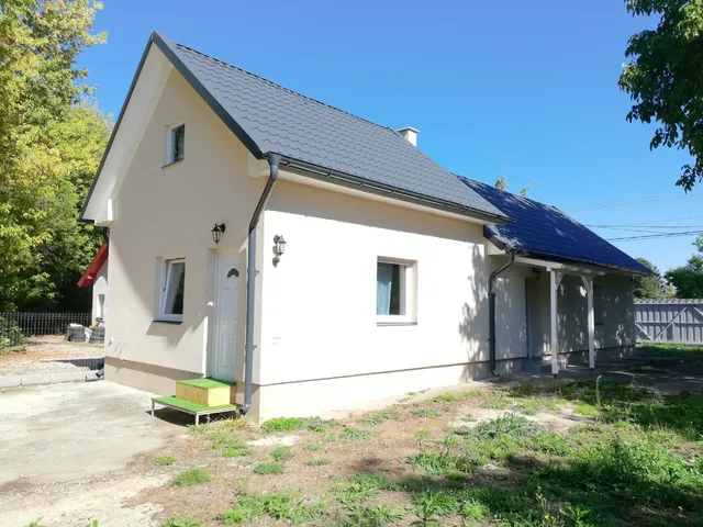Eladó ház Velence 89 nm