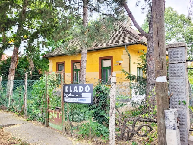 Eladó telek Budapest XVI. kerület, Bekecs utca 100 nm