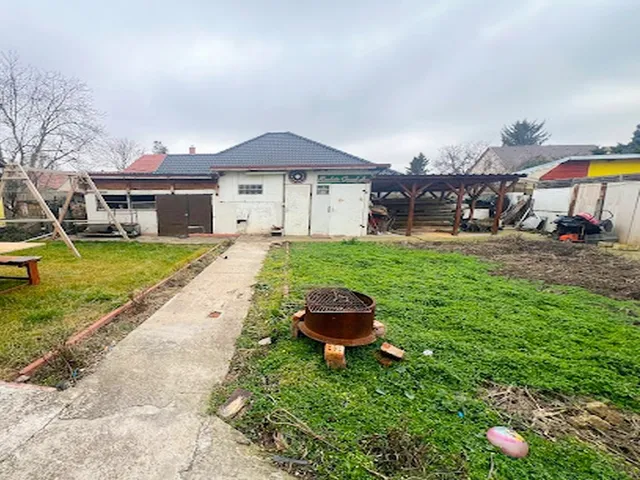 Eladó ház Pomáz 140 nm