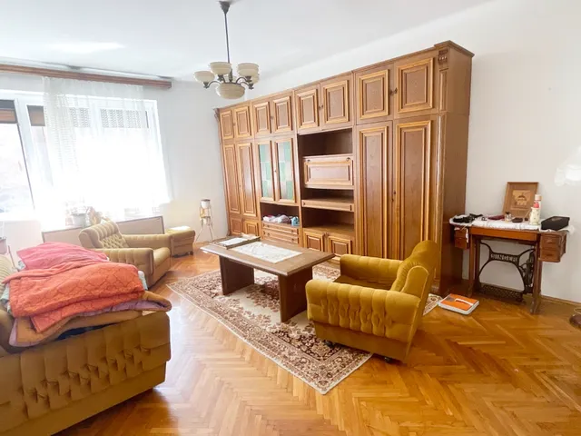 Eladó lakás Pécs 64 nm