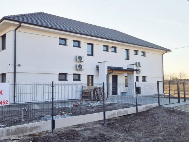 Eladó lakás Cegléd, Furmint utca 74 nm