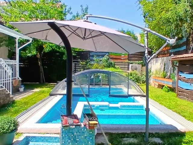 Eladó ház Pomáz 180 nm