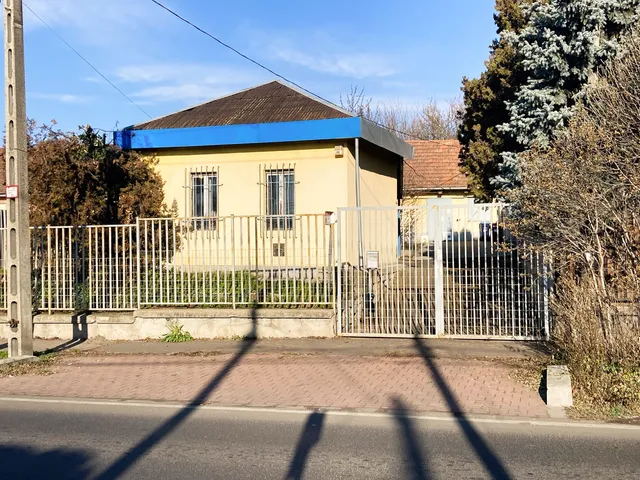 Eladó kereskedelmi és ipari ingatlan Budapest XVI. kerület 62 nm