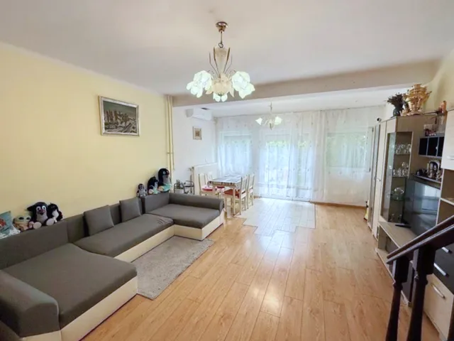 Eladó lakás Székesfehérvár, Pozsonyi út 119 nm