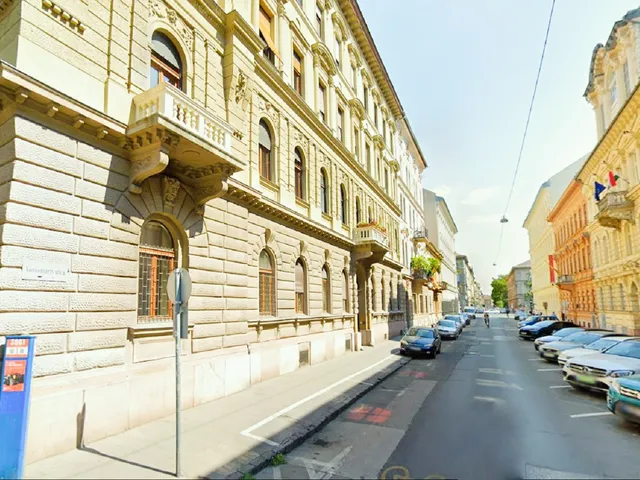 Eladó lakás Budapest VI. kerület 93 nm