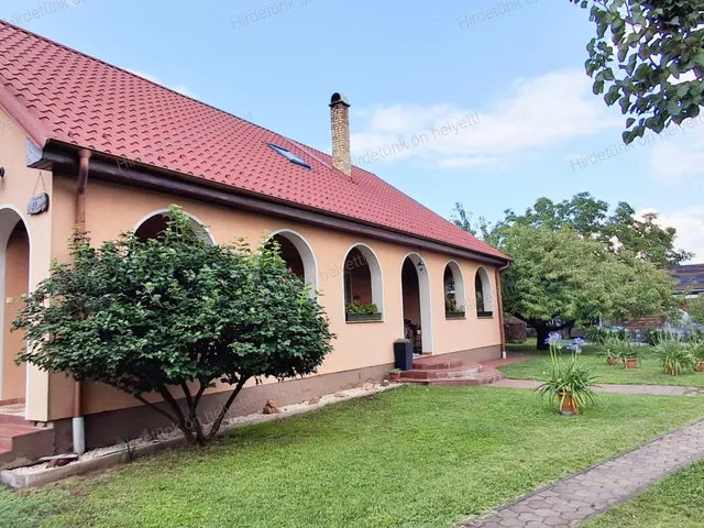 Eladó ház Nyíregyháza, Borbánya 220 nm