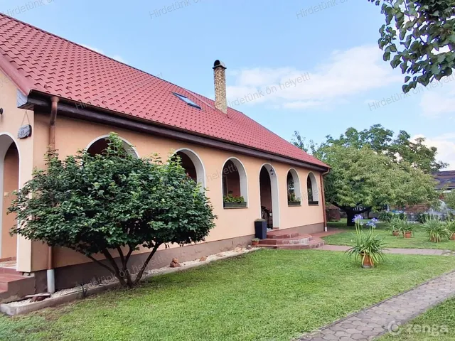 Eladó ház Nyíregyháza, Borbánya 220 nm