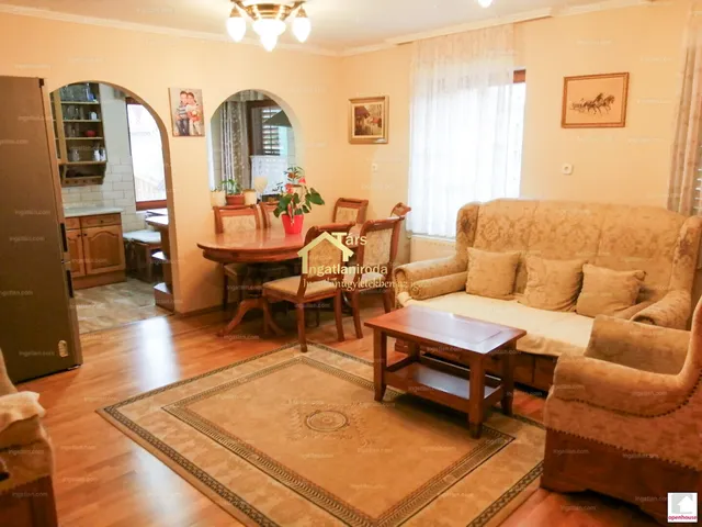 Eladó ház Győr, Szabadhegy 310 nm