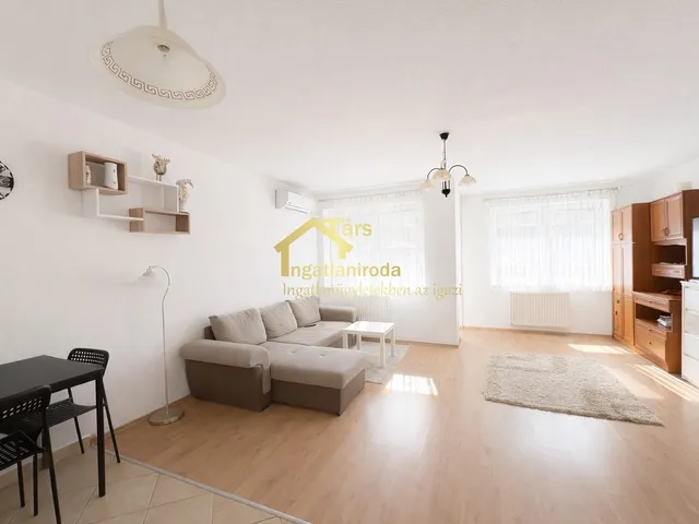 Eladó lakás Lábatlan 52 nm