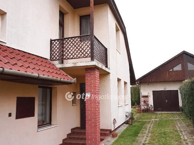 Eladó ház Gyöngyös 160 nm