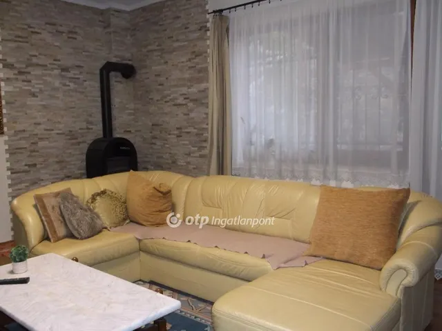 Eladó ház Gyöngyös 206 nm